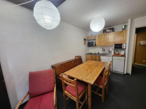 Appartement confortable avec balcon et parking à Montgenèvre - FR-1-266-120